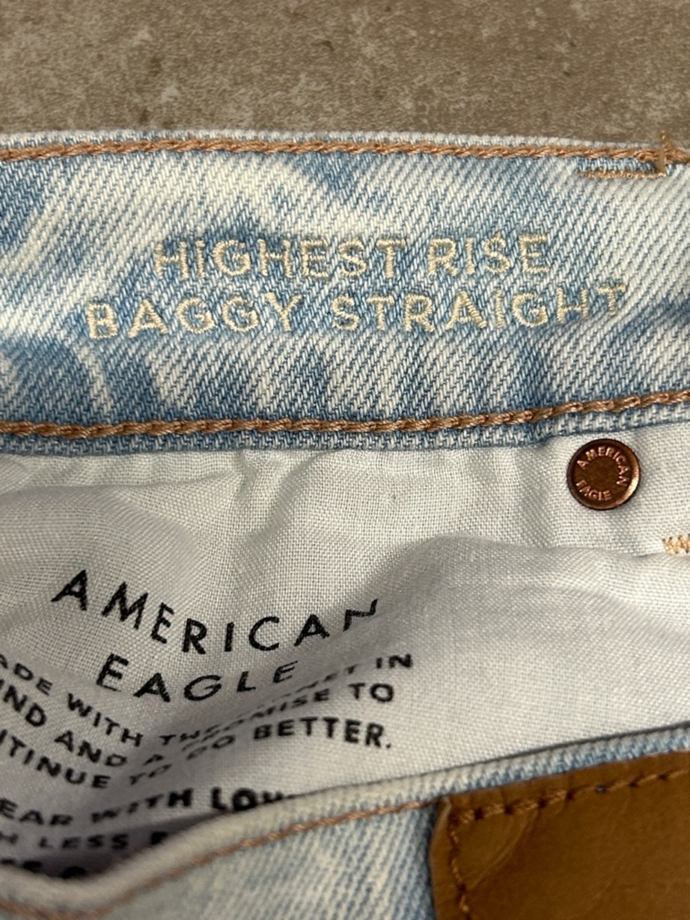 American Eagle Light Wash Highest Rise Baggy  Straight Jeans - Picture 4 of 8